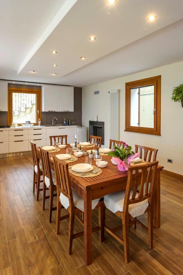 Maison Balu Apartments Torri Del Benaco Zewnętrze zdjęcie